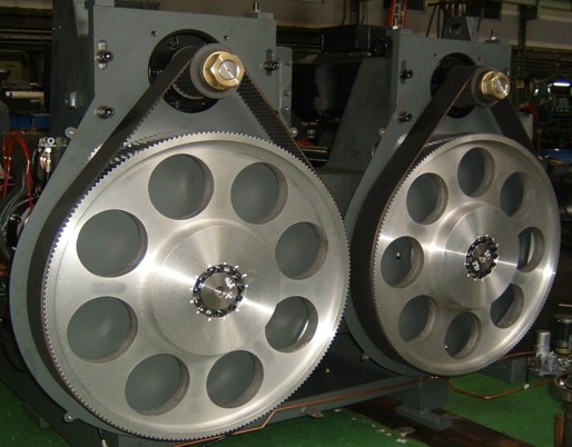 <strong>Cutting products</strong><br/>We can manufacture pulleys ranging from φ5 to φ1500